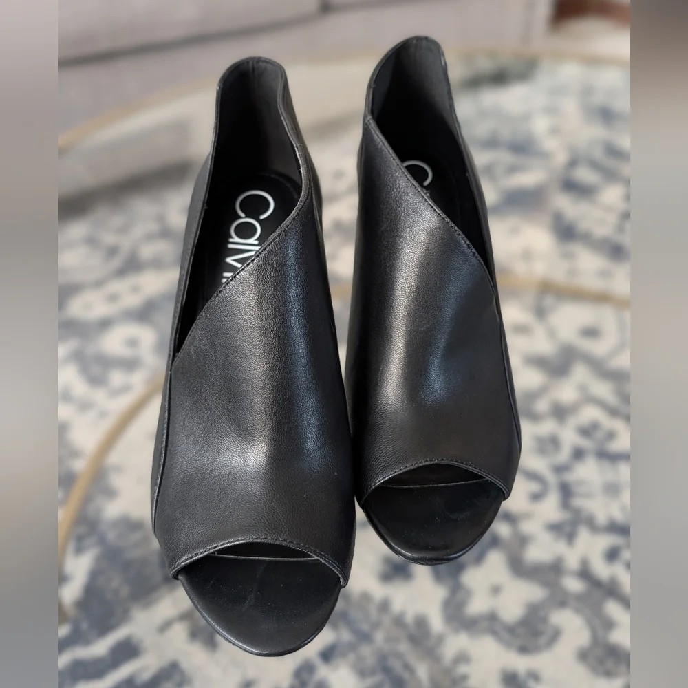 Calvin Klein Black Open-Toe Booties Size 8 - Picture 2 of 5